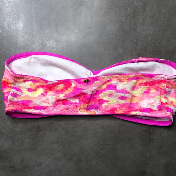 🔥5 for $30 VS PINK Tie Dye Lace Bandeau Bralette - Picture 2 of 4
